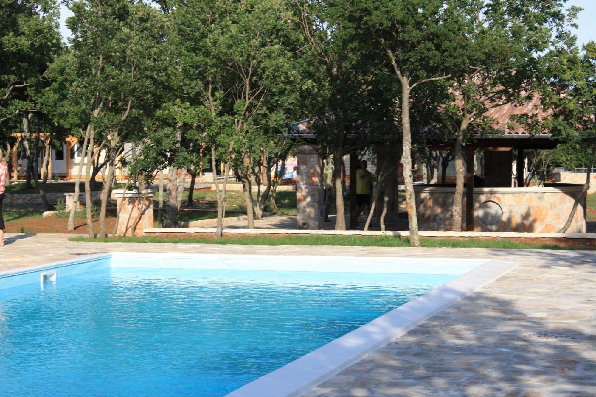 Micanovi Dvori Mobile Village Zrmanja Holiday park Obrovac